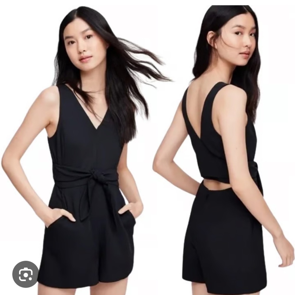 Wilfred (Aritzia) Écoulement Romper (navy blue)